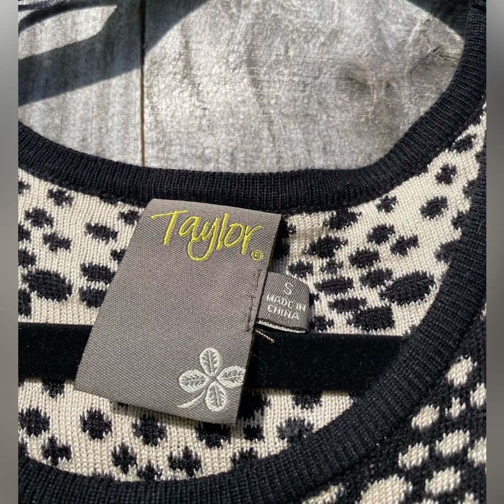 TAYLOR Black and Cream Patterned sweater Dress -Size S - Picture 6 of 6